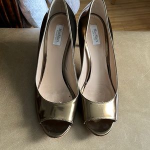 Pick toe max Mara heels